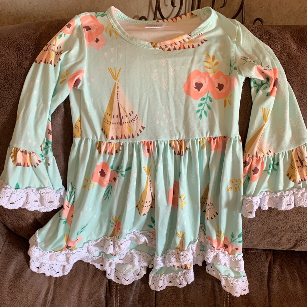 Girls dress